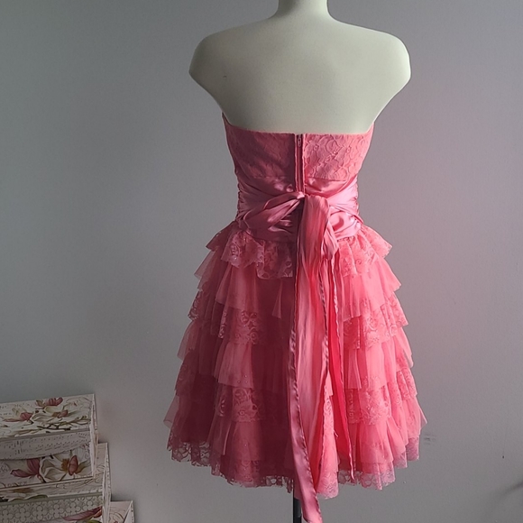 Discount on shipping! Princess strapless dress. Size 12 girl. - Picture 5 of 9